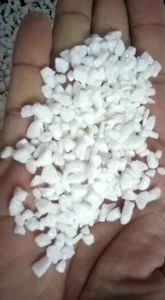 Pierre concassée en marbre crème ivoire Utilisation commerciale Lavage à l'eau Emballage lâche sec pour les projets de gravier et de pierre concassée - Product Image 2