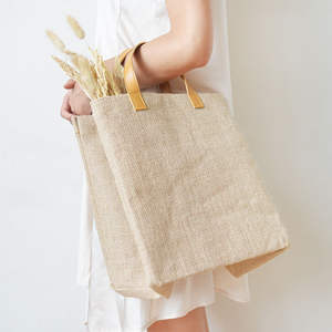 Bolsa de Compras Reutilizable de Yute de Diseño con Estampados Atractivos - Product Image 5