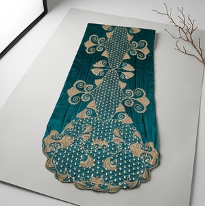 Nouvelle arrivée : Tissu pour robe somalienne Dirac pour femmes avec broderie artisanale – Vente en gros, haute qualité, meilleur prix, prêt à l'exportation - Product Image 3
