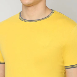 Tenue de mode élégante pour tous les jours, qualité supérieure, design minimaliste, vêtement essentiel, édition best-seller, look classique, t-shirt doux - Product Image 4