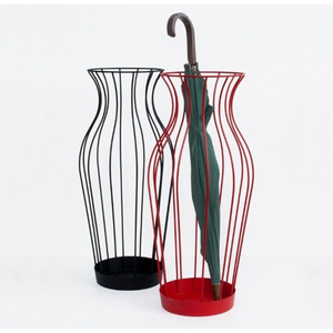 Porte-parapluie en métal au design unique avec structure en cadre, couleur rouge et noir, pour la décoration de la maison, design autoportant - Product Image 1