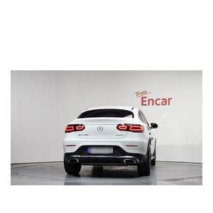 Mercedes-Benz GLC300 4MATIC Coupé, Modelo Abril 2023, con 56,594 km, Caja de Cambios Automática, Volante a la Izquierda y Cámara Trasera - Product Image 4