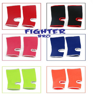 Attelle de cheville de kickboxing professionnelle pour Muay Thai – Soutien sportif respirant à compression, logo et taille personnalisables, performance optimale - Product Image 1