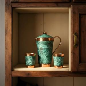 Pichet à eau rustique en cuivre martelé vert, idéal pour une utilisation quotidienne en cuisine et sur la table à manger, vente en gros depuis l'Inde - Product Image 5