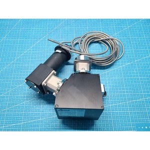 Monochromateur UV-V Jobin Yvon H10-61 avec grille de diffraction - Équipement semi-conducteur d'occasion, état actuel, pièce détachée - Product Image 4