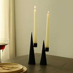 Porte-bougies coniques noirs Modern Radiance pour la décoration de la maison, en fer, design durable - Product Image 1