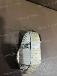 Montre automatique en acier inoxydable avec cadran squelette, sertie de diamants Moissanite VVS et design de luxe affirmé - Product Image 2