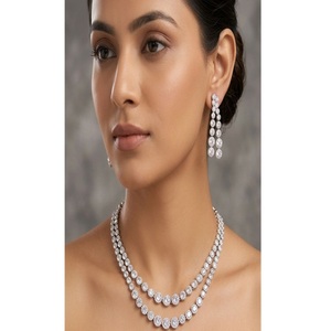 Parure de bijoux élégante en cristal plaqué platine, collier et boucles d'oreilles, taille brillant rond, pour femme, idéale pour mariage, ensemble tendance - Product Image 1