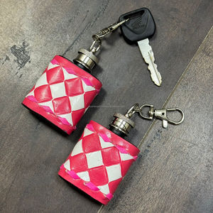 Stylish Tooled Checkered Leather <b>Mini</b> Hip Flasks Keychain Pocket <b>Bottle</b> Wine Holder with Clip Compact Travel Gift for Unisex - Product Image 4