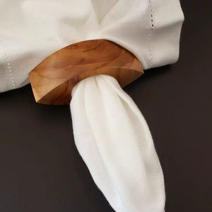 Anillo de servilleta de madera premium para el hogar, diseñado para una mesa elegante y coordinada, y para uso diario. - Product Image 1