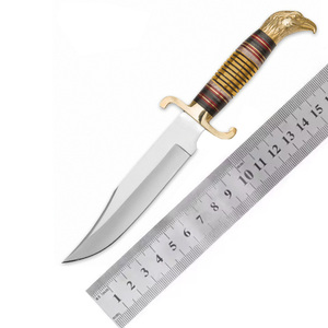 Couteau de chasse d'extérieur durable fait main en acier J2, type Bowie, avec bord partiellement dentelé, manche en laiton motif aigle et garde en laiton - Product Image 6
