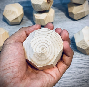 Ensemble de Roches en Bois Tumi Ishi Utilisant du Bois Massif pour la Décoration Créative en Empilage et l'Affichage à Domicile Vietnam - Product Image 3