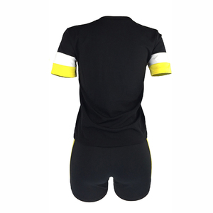 สินค้ามาใหม่ ชุดเซ็ตเสื้อยืดและกางเกงขาสั้นสำหรับผู้หญิง ฤดูร้อน ชุด 2 ชิ้น สกรีนลายได้ เสื้อครอปท็อปและกางเกงขาสั้น ชุดสองชิ้นสำหรับผู้หญิง ฤดูร้อน - Product Image 5