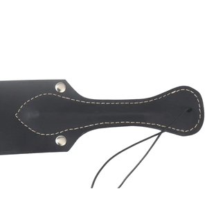 Pala de cuero auténtico de vaca para juegos clásicos de BDSM y palmadas - Product Image 4