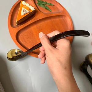 Cuchara Pequeña Hecha a Mano con Diseño Elegante para Té, Sopa, Sal, Leche y Condimentos - Product Image 2