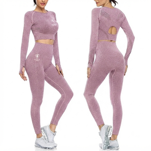 Ensemble de yoga 2 pièces pour femme : Legging taille haute long et haut court à manches longues, respirant avec découpes en maille, rose - Product Image 1