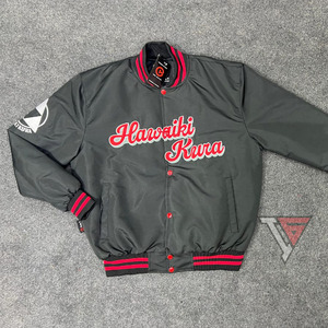 Blouson Bomber Homme Personnalisé Hiver en Toile Taslan Rigide Anti-Bactérienne Brodé Style Baseball Varsity – Vente en Gros - Product Image 1