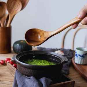 Ensemble d'ustensiles de cuisine en bois de teck, cuillères et spatules en bois naturel, passoire avec support - Product Image 5