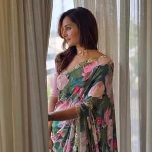 Hermoso Sari con Estampado Floral y Perlas Bordadas a Mano para Conjuntos de Fiesta para Mujer - Product Image 6