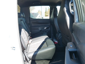 Ford MS RT Híbrido Enchufable E 4WD SUV de Lujo con Características de Seguridad Avanzadas, Control de Crucero Adaptativo Inteligente e Interior Premium - Product Image 3