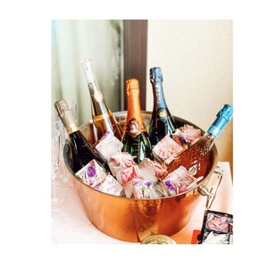 Baignoire de fête extra-large en cuivre martelé - Bassin à champagne haute capacité avec poignées latérales industrielles - Product Image 1
