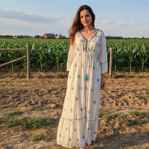 Robe longue en coton brodée à la main, style bohème, imprimé Ikat, robe de plage d'été, tenue formelle d'été, robe maxi pour femmes - Product Image 1