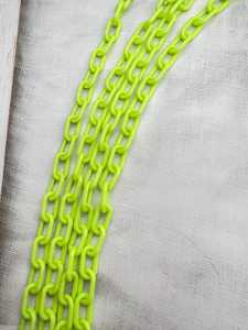 Handmade Acrylic Resin Chain Link Decor with Durable Lightweight Resin Construction and <b>Hand</b> Painted Artistic Finish Suitable - Product Image 1
