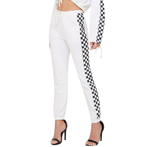 Ensemble de survêtement pour femme, confortable, deux pièces, tissu doux et chaud, coupe décontractée, idéal pour se détendre à la maison et pour un confort quotidien. - Product Image 5