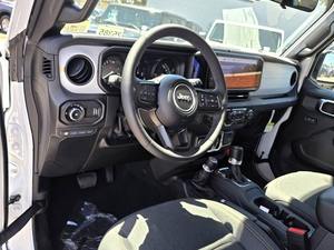 <span class=keywords><strong>Jeep</strong></span> Wrangler 4xe Sport S 4dr SUV 4WD (2.0L 4cyl Turbo) 2025 Usado y Confiable - Product Image 2