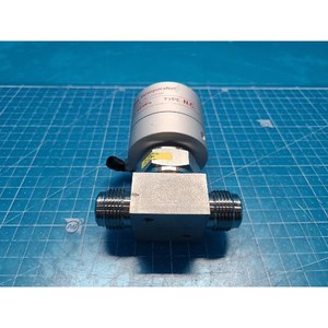 Vanne à diaphragme manuelle FUJIKIN 316 L Type N.C 021366 utilisée comme pièce détachée pour équipement semi-conducteur Legacy - Product Image 2