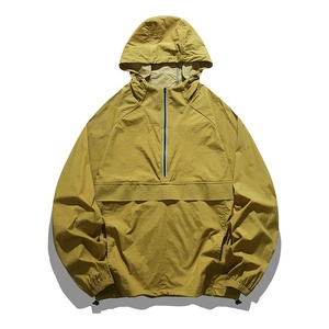 Veste coupe-vent légère en nylon pour homme, à capuche et demi-zip, protection UV UPF 50+, avec bordure réfléchissante pour les sports de plein air - Product Image 1