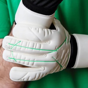 Wholesale Custom Logo Professional Soccer Goalkeeper Gloves High Quality Breathable Latex Anti-slip Adjustable Wrist Strap Full - Product Image 5