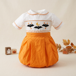 Ensemble de vêtements pour bébé garçon brodés à la main pour Halloween, chemise à col blanc avec broderie de chauve-souris, short orange à volants - Product Image 3