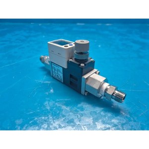 SMC PF3W704S-N03-F-M สวิตช์ควบคุมการไหลของน้ำแบบดิจิตอล ใช้เป็นอะไหล่อุปกรณ์เซมิคอนดักเตอร์รุ่นเก่า - Product Image 5