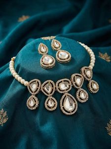 Juego de Collar y Aretes de Alta Calidad con Perlas de Imitación en Forma de Flor, Chapado en Oro Blanco, Joyería Romántica para Bodas para Mujer - Product Image 2