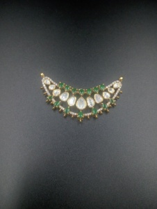 Collar con Colgante Chapado en Oro de Alta Calidad con Piedra Polki Blanca Doble Verde en Joyería de Plata para Boda o Compromiso Indio - Product Image 2
