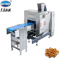 Fabrieksleveranciers Commerciële Producent Pretzels Zoutkoekjes Productie Volledige Biscuit Productielijn voor Kleine Capaciteit