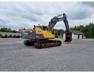 Excavadora de cadenas Volvo EC220D de alta calidad con cucharón de 8m de capacidad, motor, caja de cambios y bomba - Product Image 3
