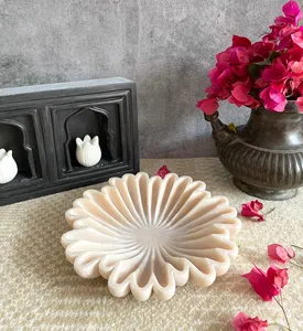 Bol de service en marbre au design floral moderne, accessoire de table multifonctionnel pour occasions spéciales (Ramadan, Diwali), idéal pour la maison et l'hôtel - Product Image 3