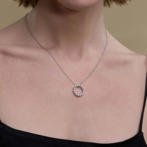 Collier pendentif rond en diamant cultivé en laboratoire 1 CTW pour femme, bijoux de mode, chaîne ajustable élégante et étincelante - Product Image 2