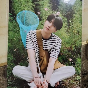Poster Anime Photo Réelle Officiel BTS Saison 2021 - Salutations de SUGA et Yoongi - Product Image 1