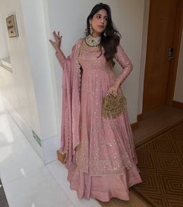 Robe Anarkali en soie brodée rose pour femme, style traditionnel indien et pakistanais, longueur ras du sol, coupe classique, toutes saisons - Product Image 1
