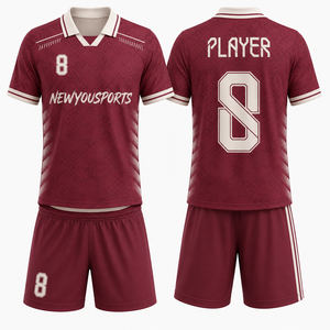 Camiseta de Fútbol de Manga Corta de Alta Calidad, 100% Poliéster, Personalizada con Impresión por Transferencia de Calor, Secado Rápido, Transpirable, MOQ Bajo - Product Image 1