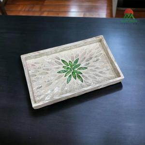 Bandejas Decorativas de Mármol Nhat Minh, Juego de 4 Piezas, Rectangulares, con Diseño Floral y de Plantas, Estilo Tradicional - Product Image 2