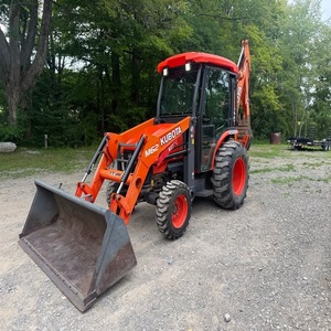 Precio al por mayor del tractor Kubota M62 para distribuidores, proveedores de equipos y empresas que buscan maquinaria compacta y versátil. - Product Image 5
