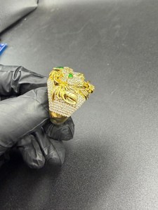 Anillo de Moissanita con Cabeza de Rey León para Hombre, Banda Pavé Chapada en Oro, Plata Fina 925 Original, Regalo para Amantes de los Animales y Amigos - Product Image 5