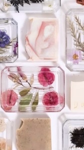 Support à Savon Carré en Résine Écologique ILAHI – Design Moderne, Fonctionnalité Intégrée, Quantité Personnalisable, Idéal pour Fêtes et Achats - Product Image 6