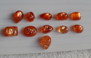 Pierre de soleil naturelle cabochon, pierres précieuses en vrac de qualité AAA+, toutes formes et tailles disponibles, prix de gros pour la fabrication de bijoux - Product Image 2