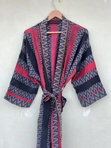 Kimono sari en soie Kimono en soie pour femme Robe de chambre faite à la main - Product Image 3