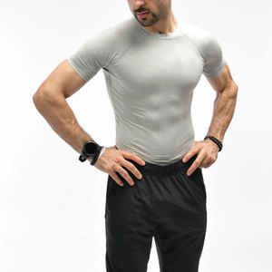 T-shirts de compression en jersey 100% coton, imprimés en sérigraphie personnalisée, manches courtes, légers, respirants, séchage rapide pour hommes - Product Image 4